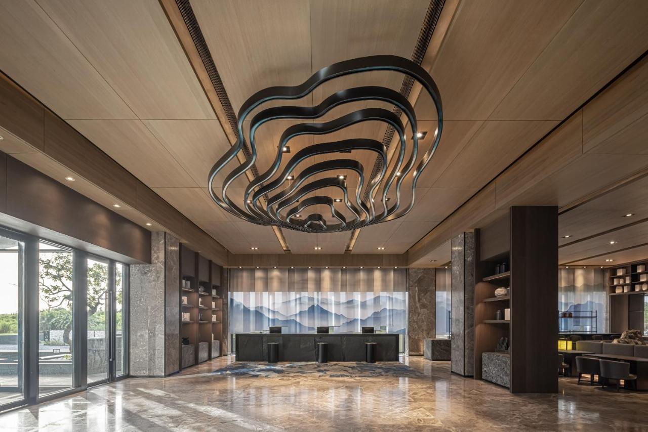 Lakeshore Hotel Hualien Taroko Shunan Екстериор снимка The lobby of the hotel