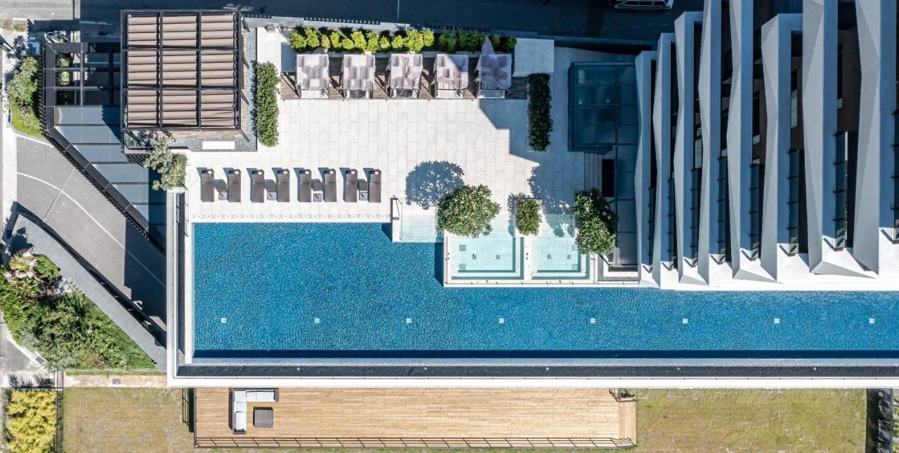 Lakeshore Hotel Hualien Taroko Shunan Екстериор снимка The rooftop pool at the hotel