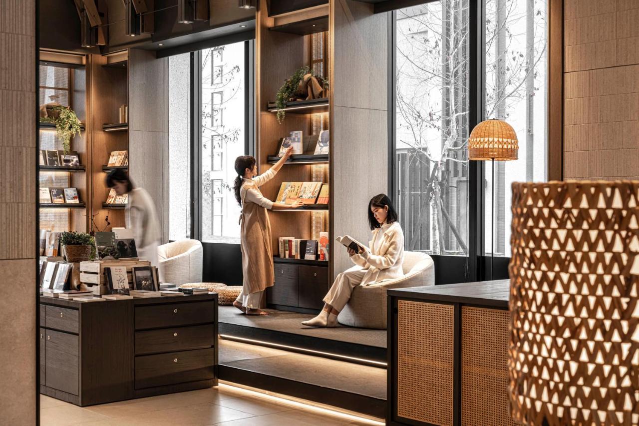 Lakeshore Hotel Hualien Taroko Shunan Екстериор снимка Library