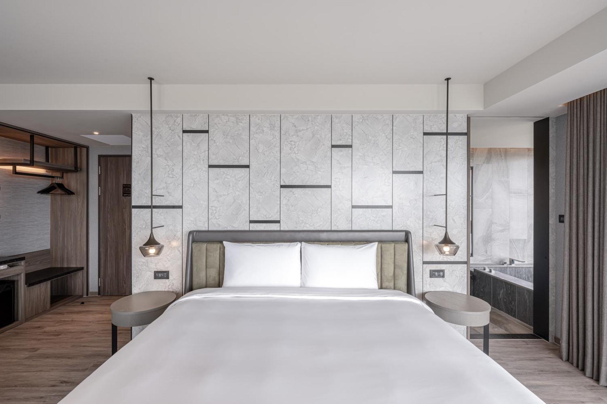 Lakeshore Hotel Hualien Taroko Shunan Стая снимка A bedroom at the hotel
