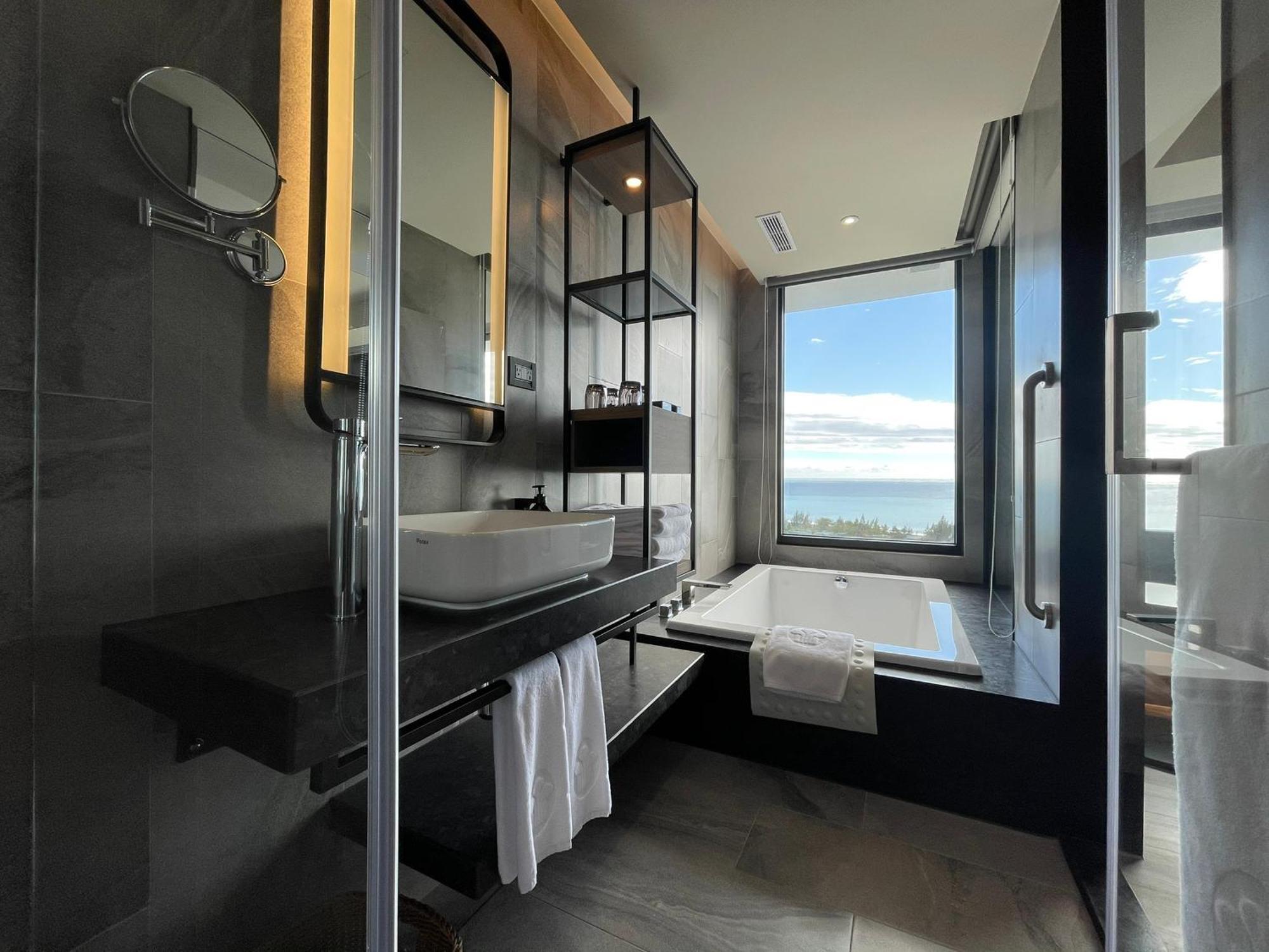 Lakeshore Hotel Hualien Taroko Shunan Стая снимка Bathroom